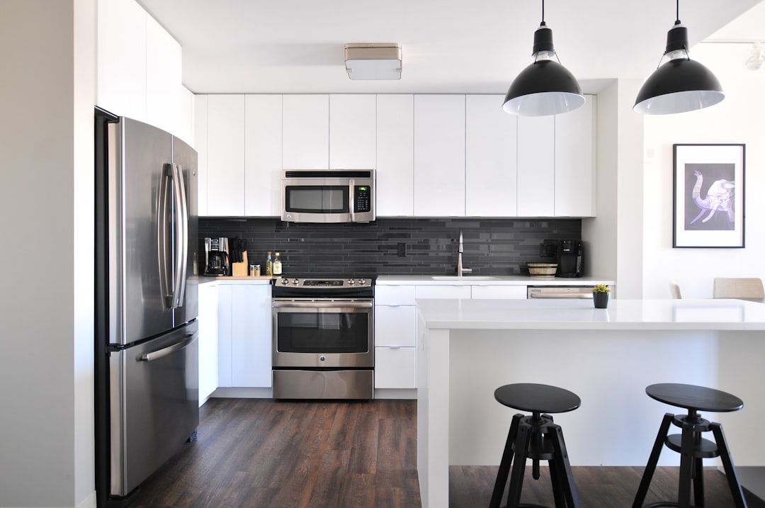 10 Essential Questions to Ask Your Contractor Before Remodeling in LA